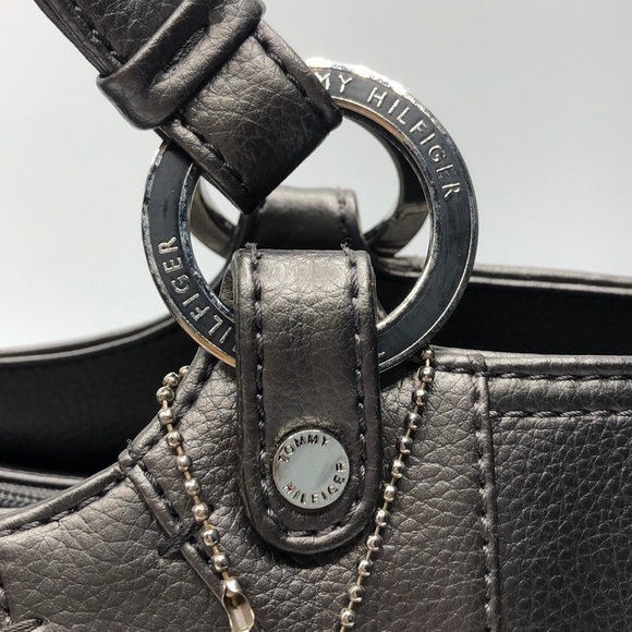 LikeNew Vintage Tommy Hilfiger Gray Shoulder Purse - Picture 4 of 16